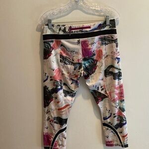 LULULEMON Colorful Abstract Leggings